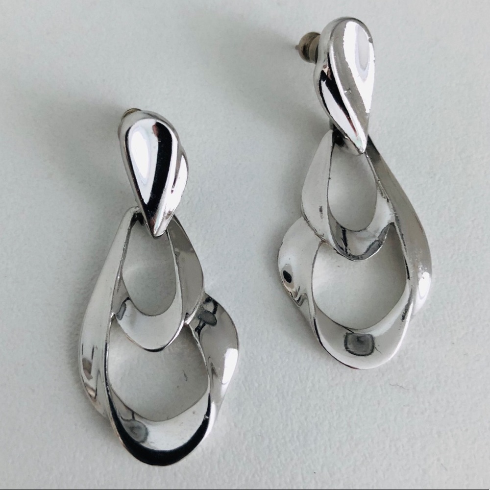 Silver teardrop earrings